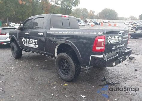 2021 Ram 2500 Laramie 4X4 6'4 Box z USA, uszkodzony, nr VIN 3C6UR5FJ5MG632327